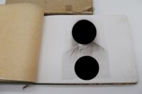 Fotoalbum im Originlem Papschuber "12.(M.G.) Kp.Inft-Rgt 26"