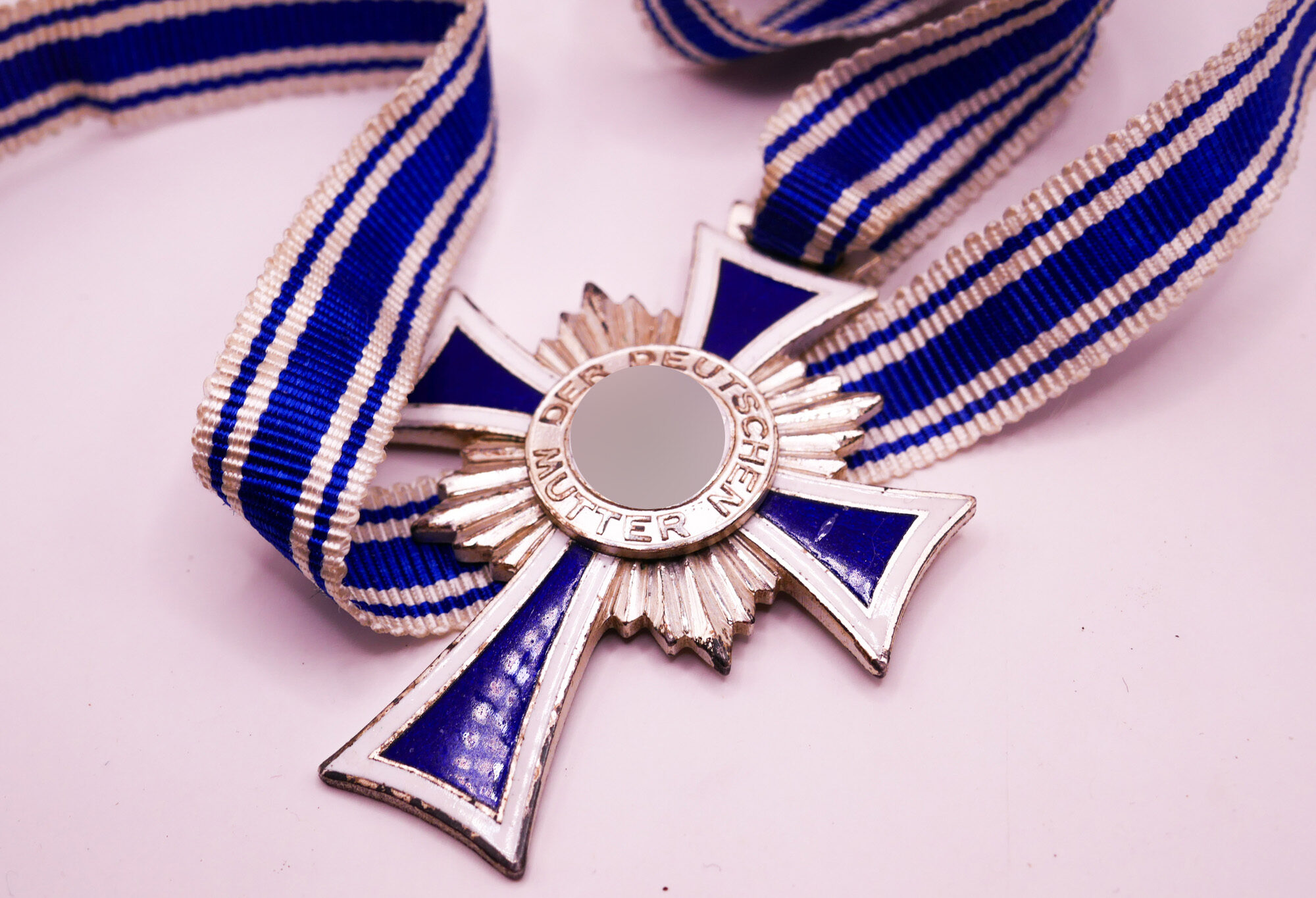 Mutterkreuz in Silber