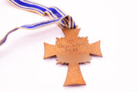Mutterkreuz in Bronze