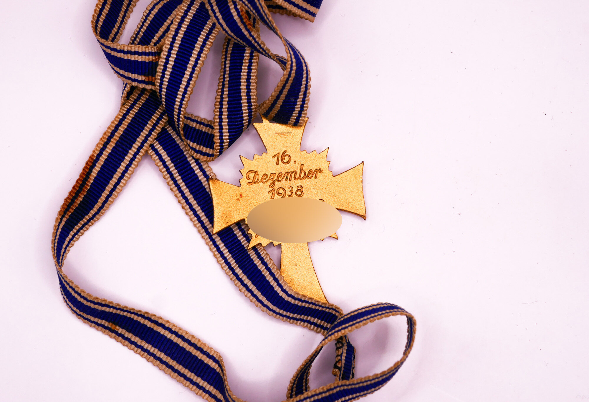 20251115-192627285 Mutterkreuz in Gold