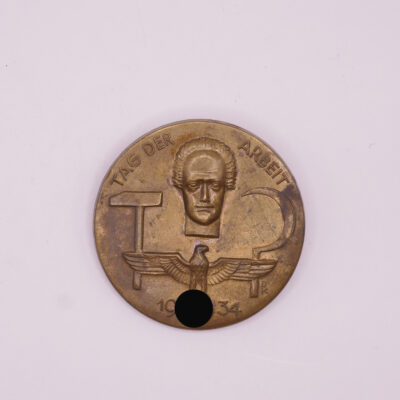 20251215-191722486 Abzeichen Tag der Arbeit 1934