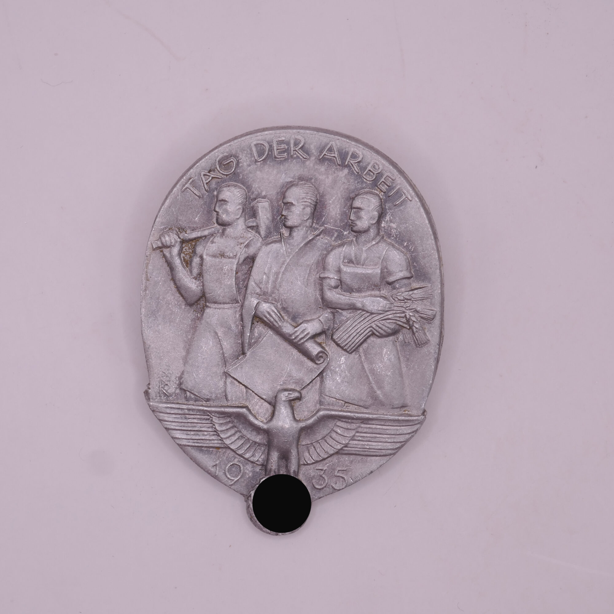 20251215-191746038 Abzeichen Tag der Arbeit 1935