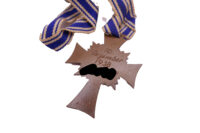 Mutterkreuz in Bronze