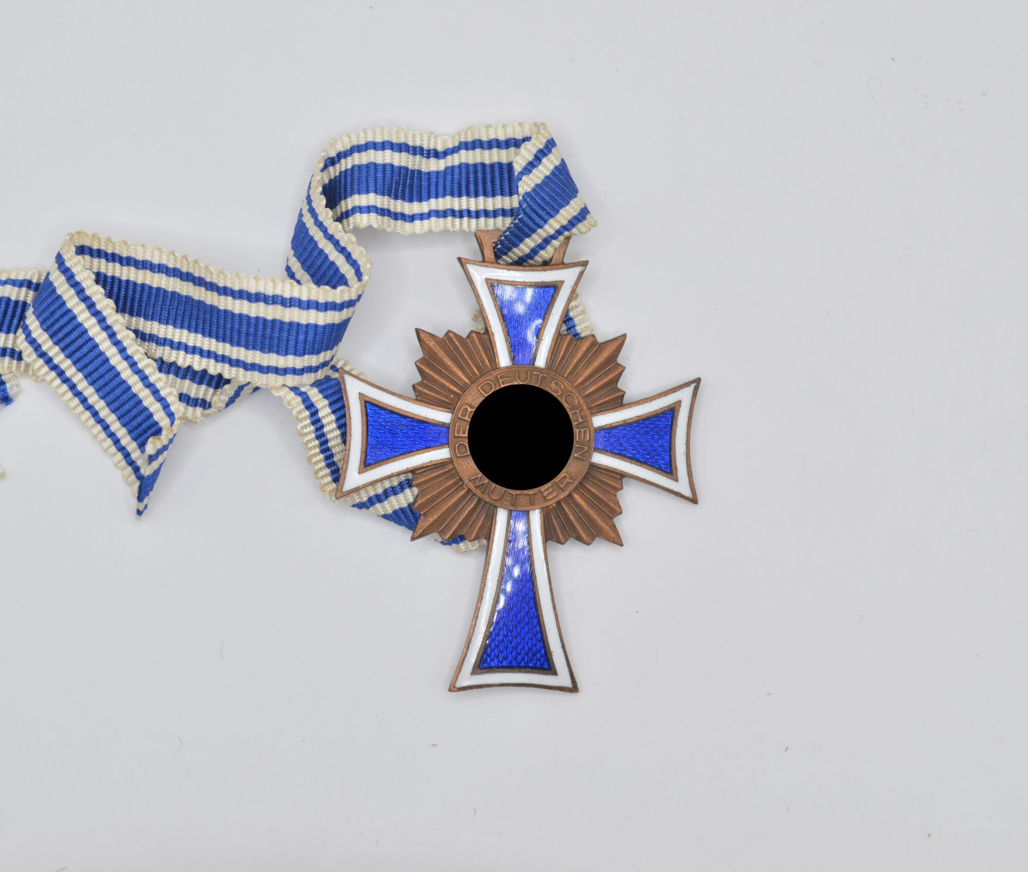 Mutterkreuz in Bronze