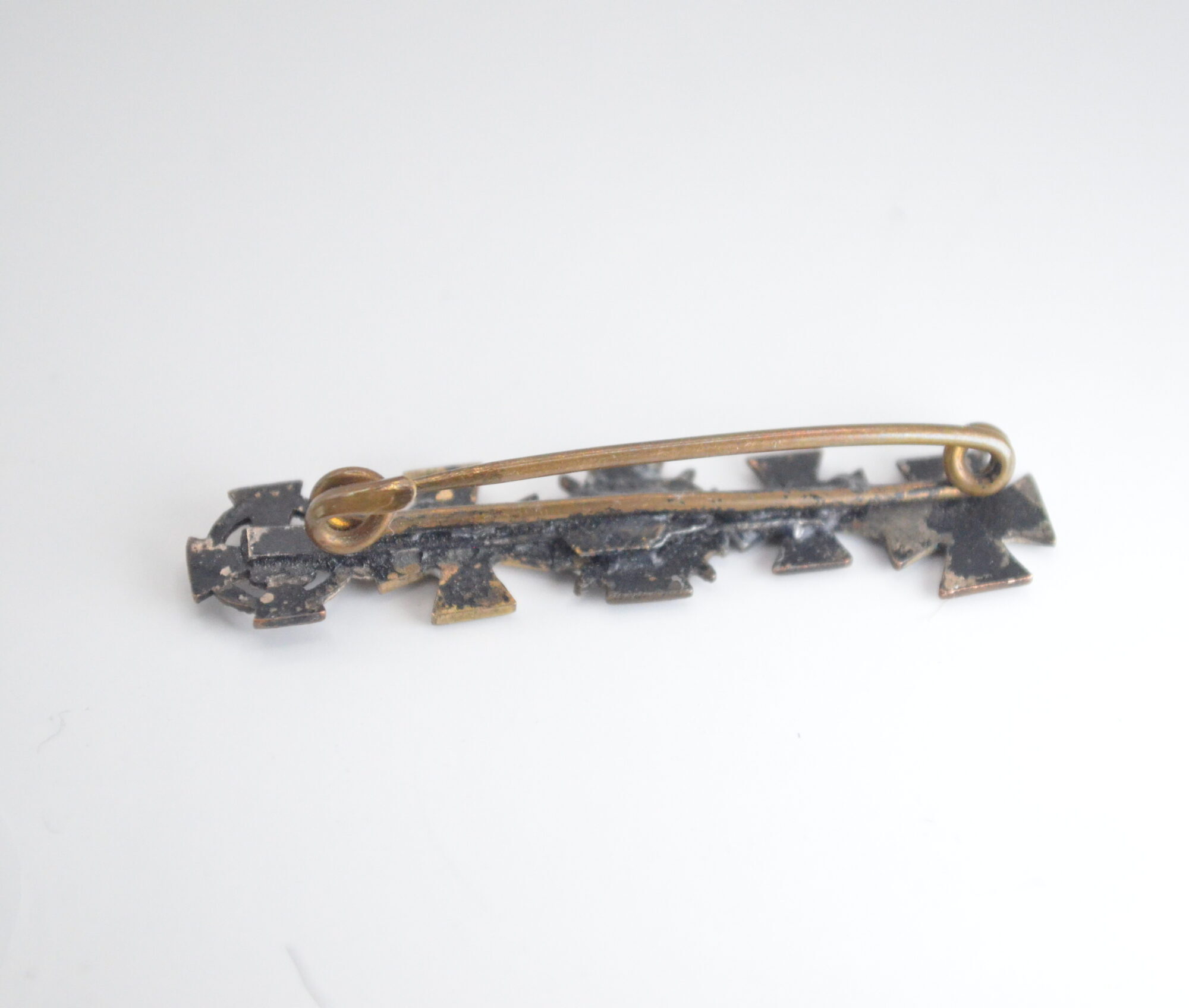 5er Miniatur als Anstecknadel