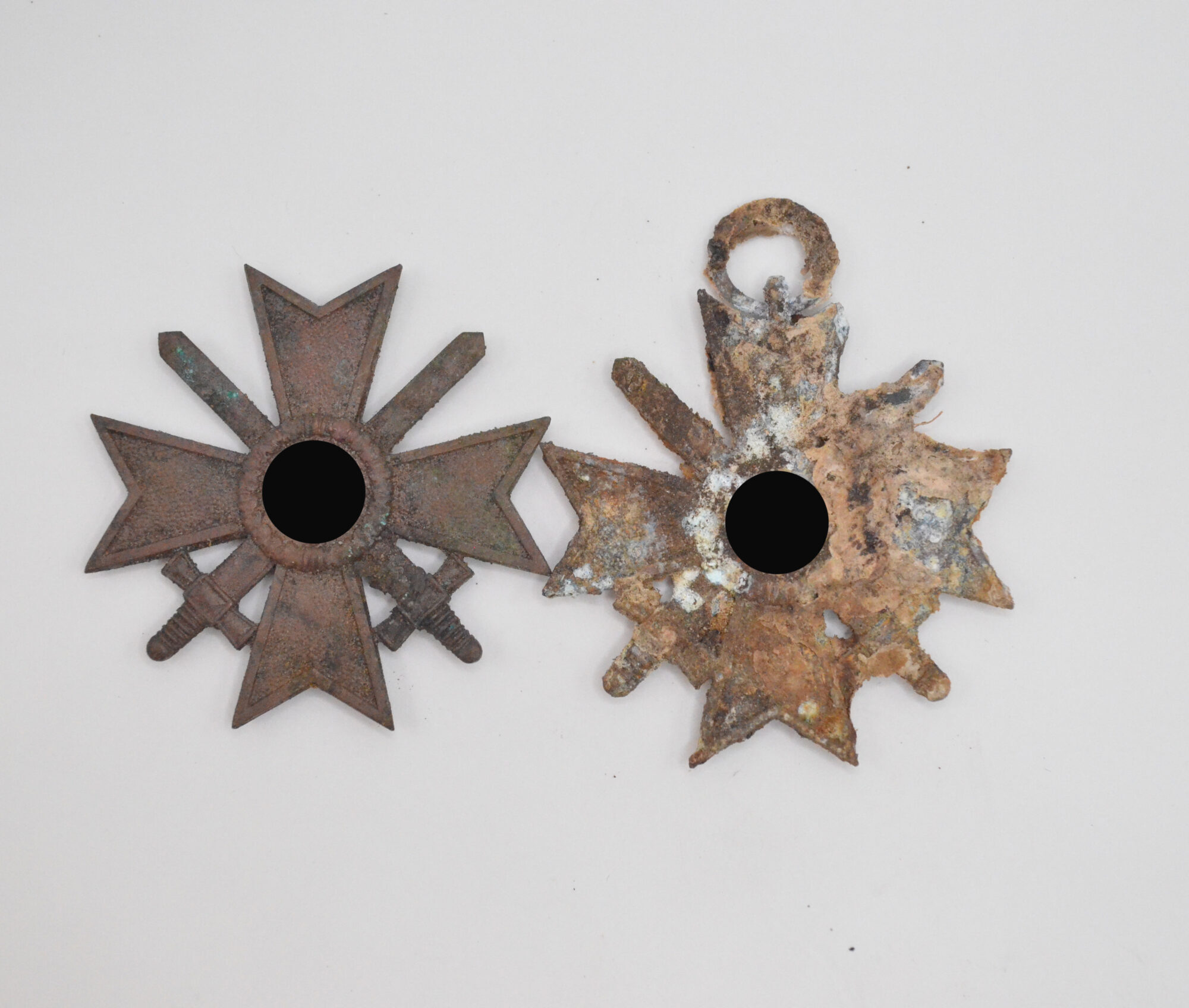 2x Kriegsverdienstkreuze