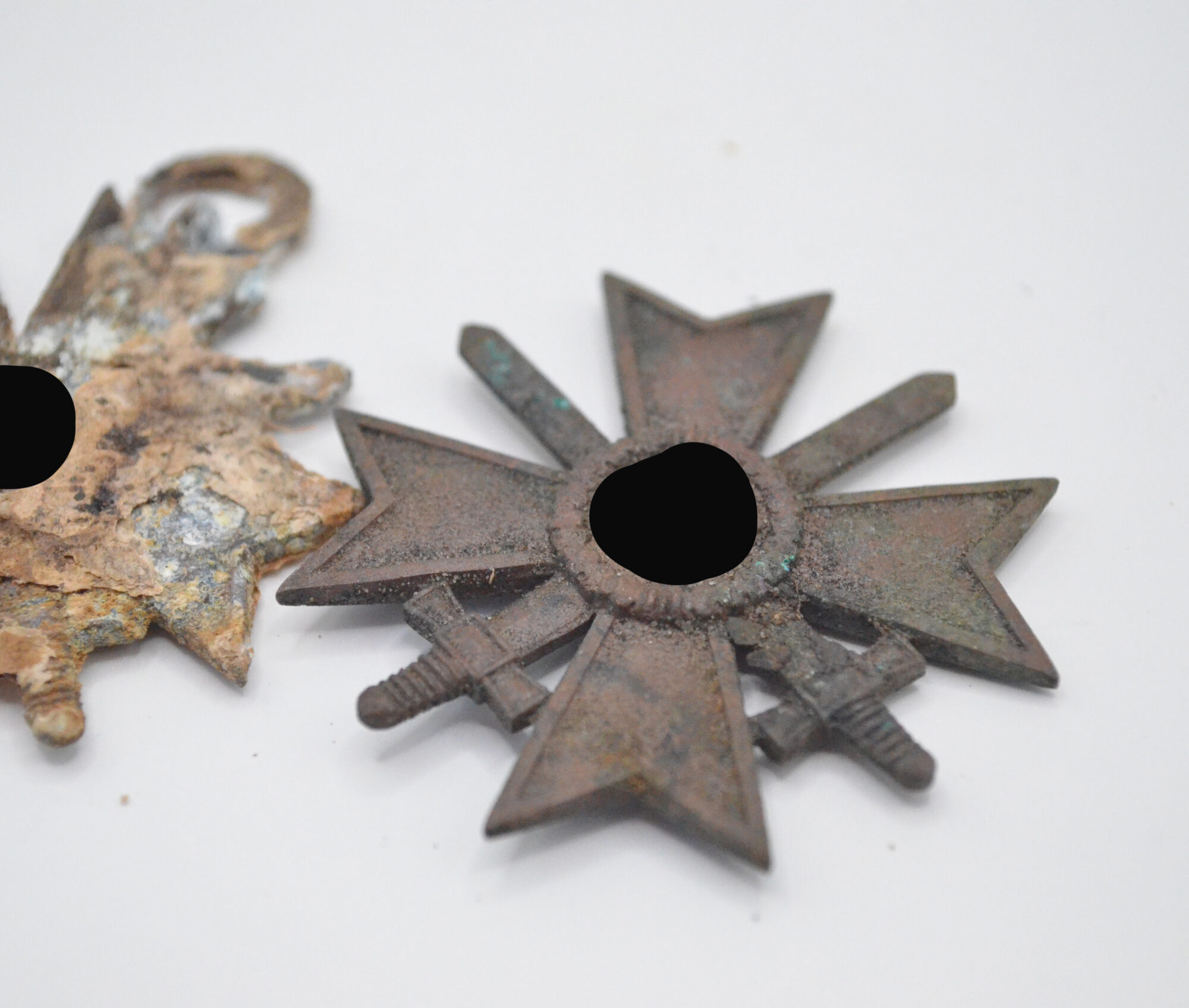 2x Kriegsverdienstkreuze