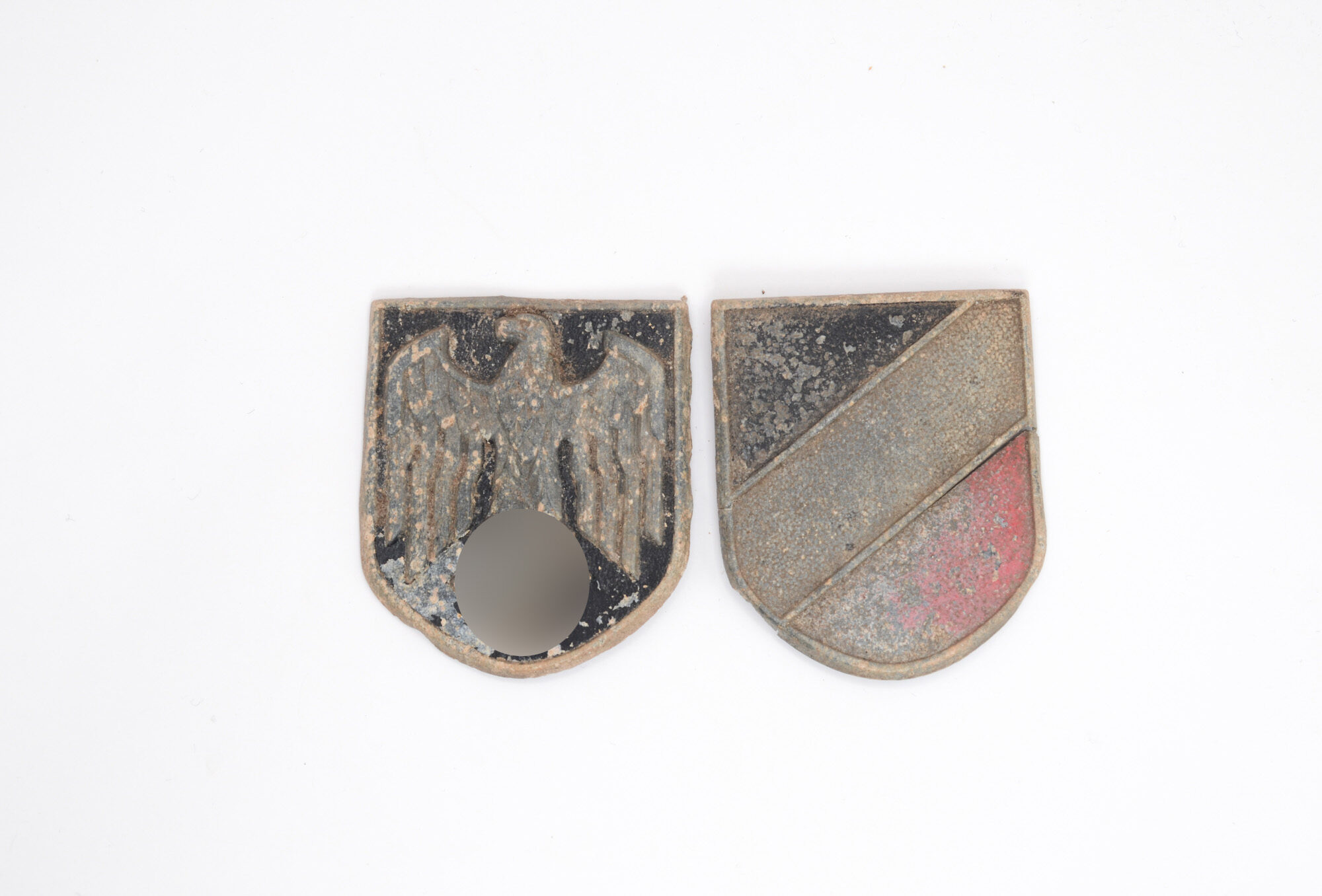 DSC_0349-2 Afrikakorps Helmschild Set Bodenfund