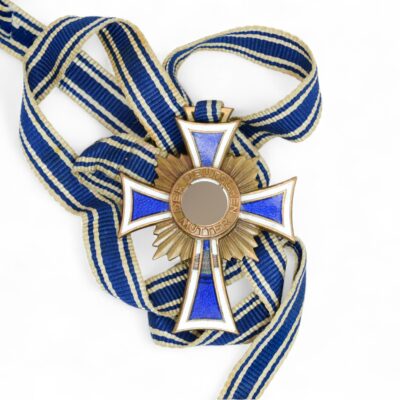 DSC_0533 Mutterkreuz in Bronze