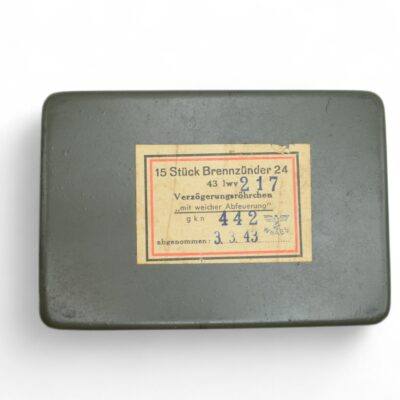 DSC_0653 Dose 15 Stück Brennzünder 24