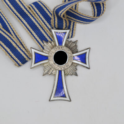 Mutterkreuz in Silber