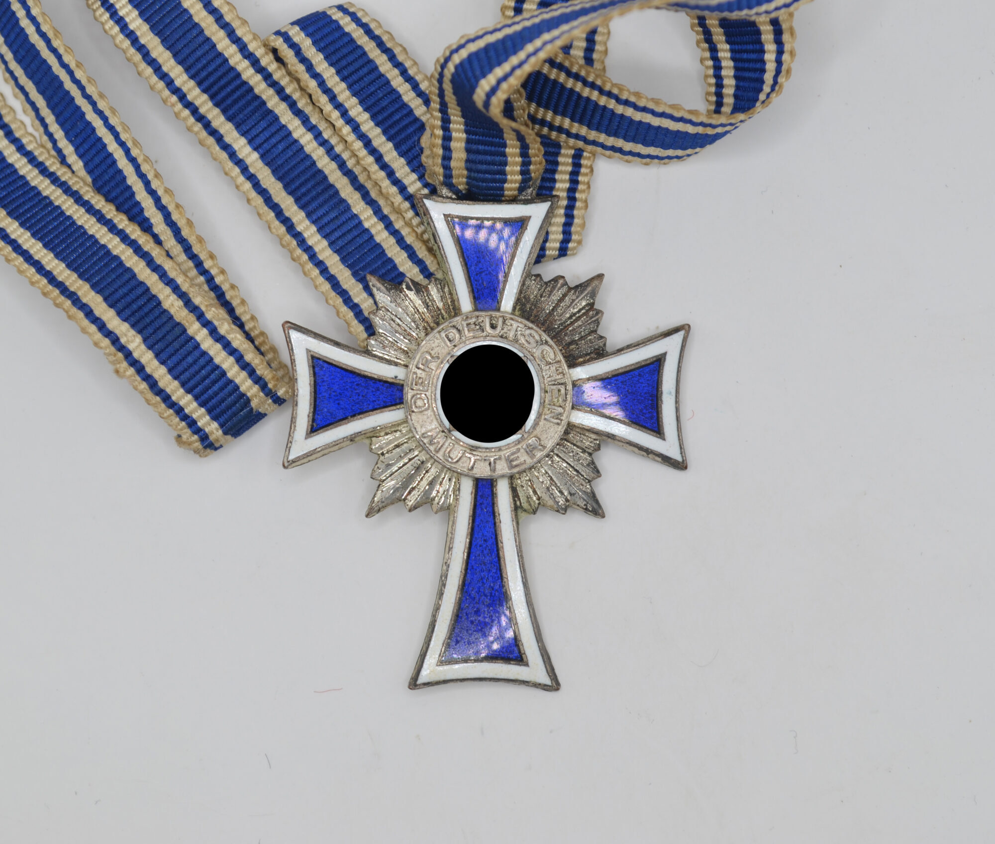 Mutterkreuz in Silber