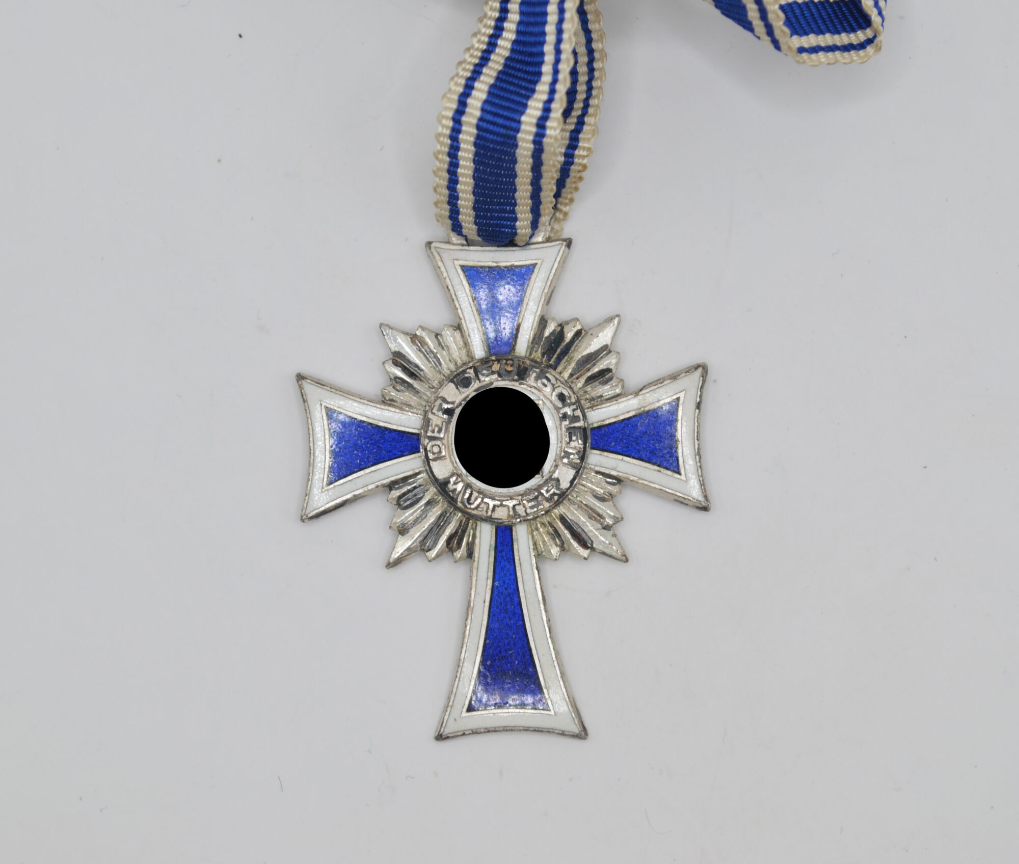 Mutterkreuz in Silber