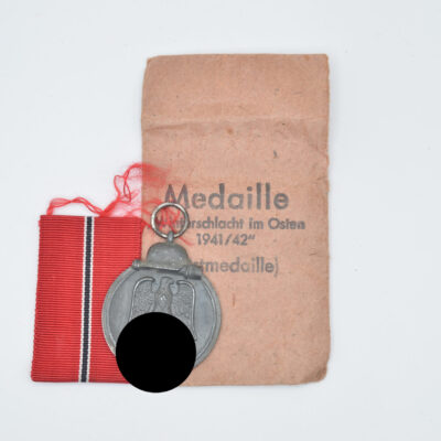 Medaille Winterschlacht im Osten (Ostmedaille) mit Verleihungstüte