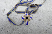 Mutterkreuz in Bronze