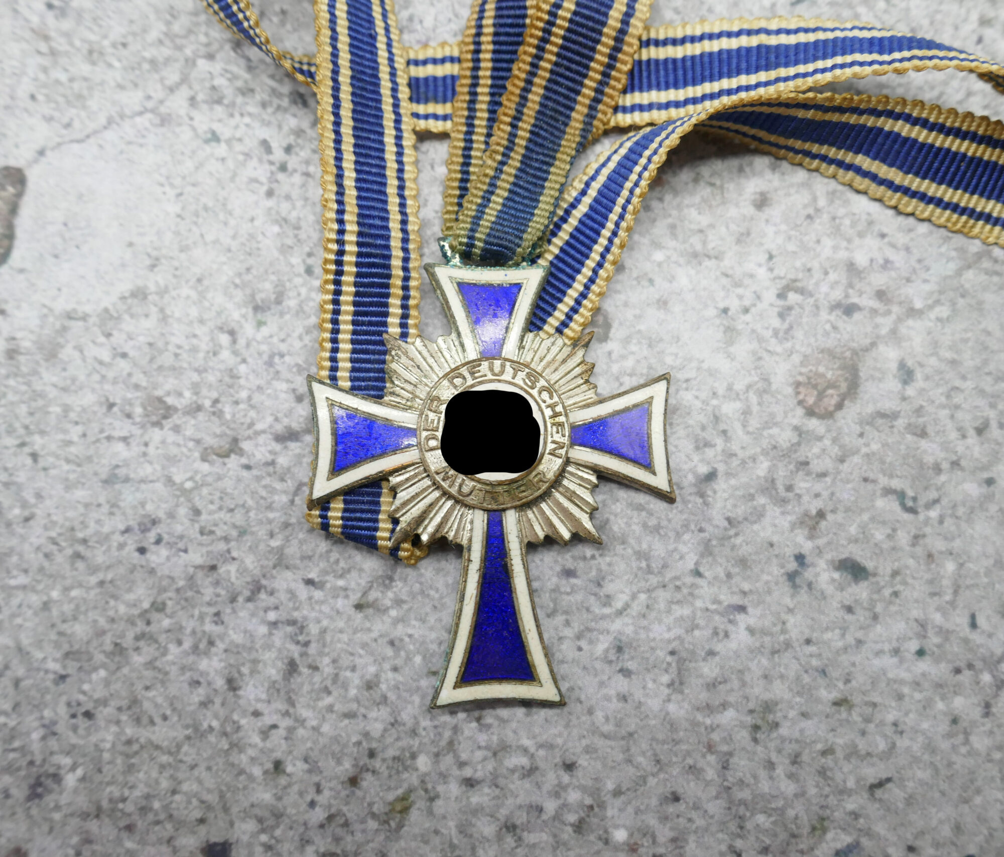 Mutterkreuz in Silber