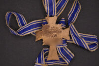 Mutterkreuz in Bronze